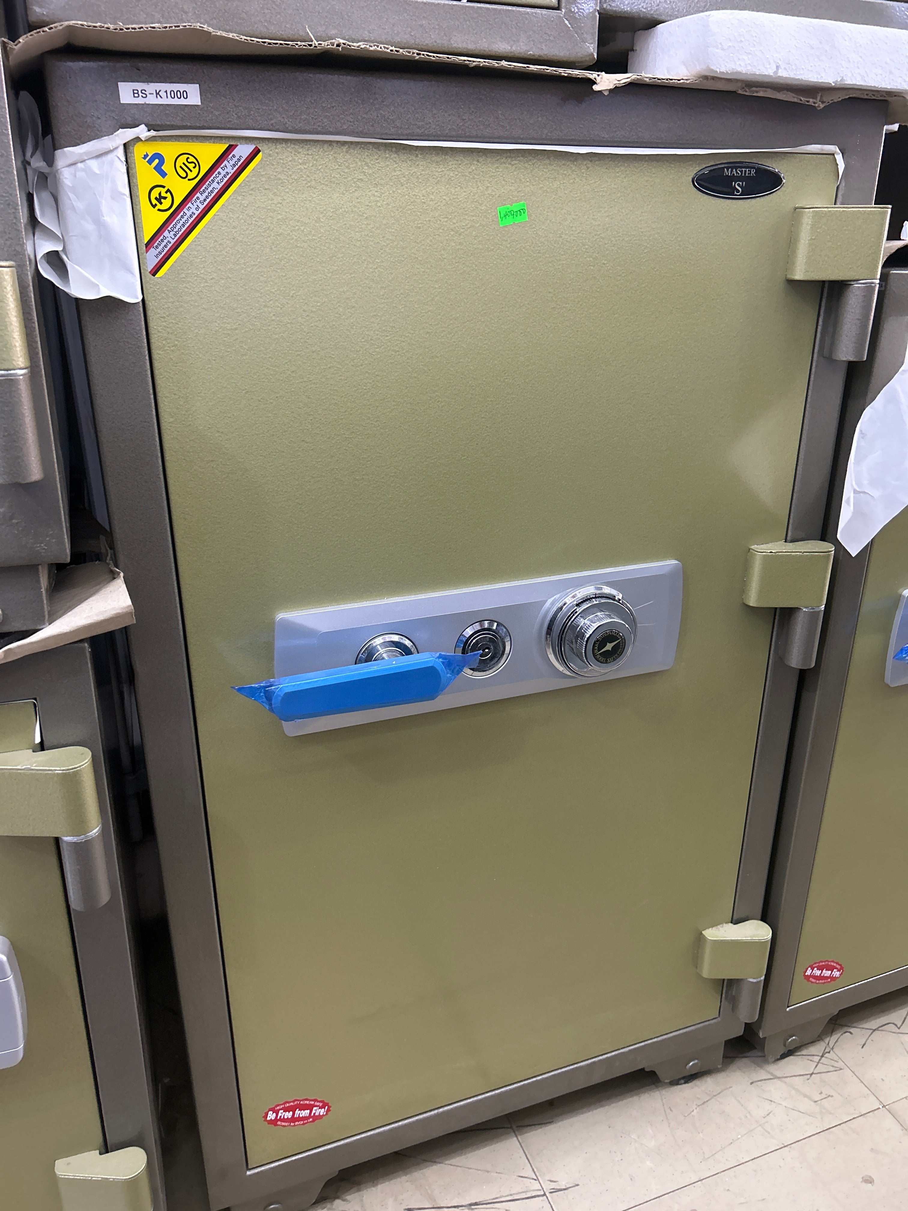 Fireproof BS Manual Safe - Ultimate Protection for Your Valuables