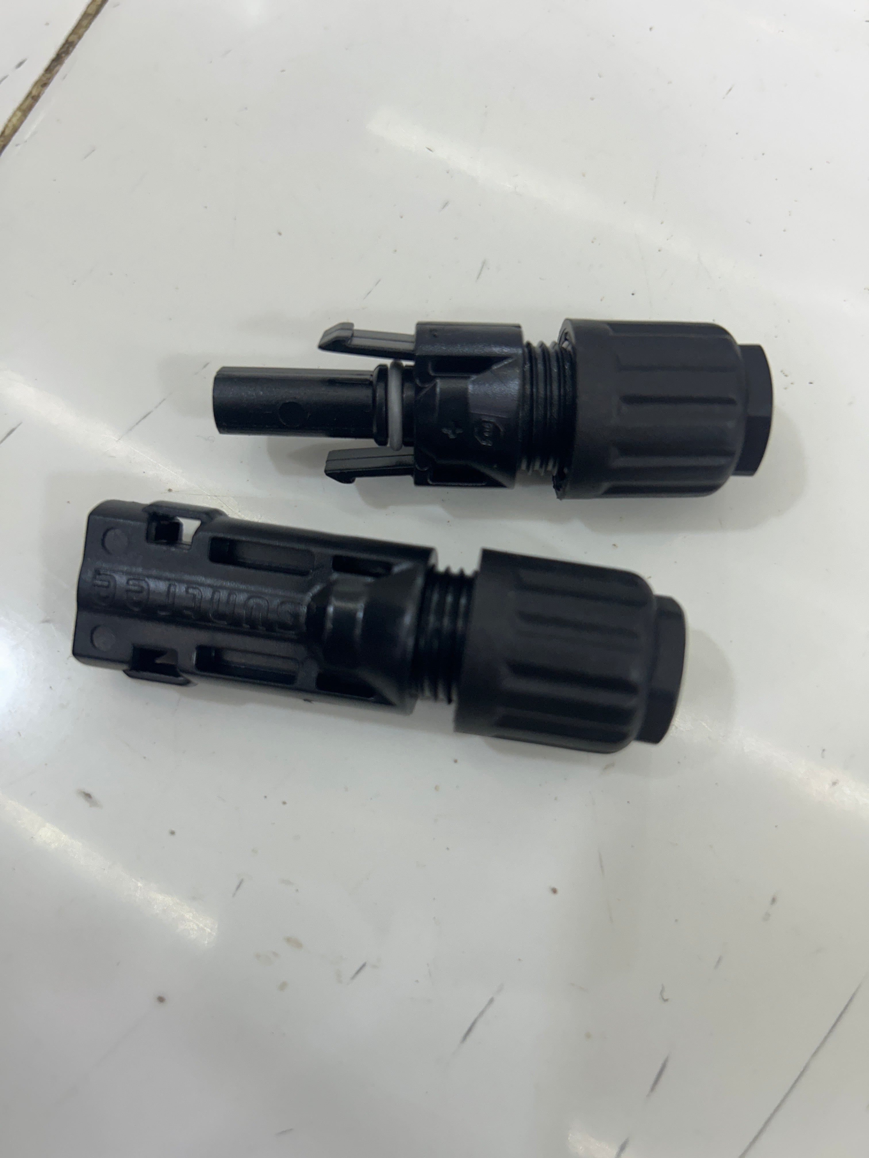 MC4 CONNECTORS PAIR