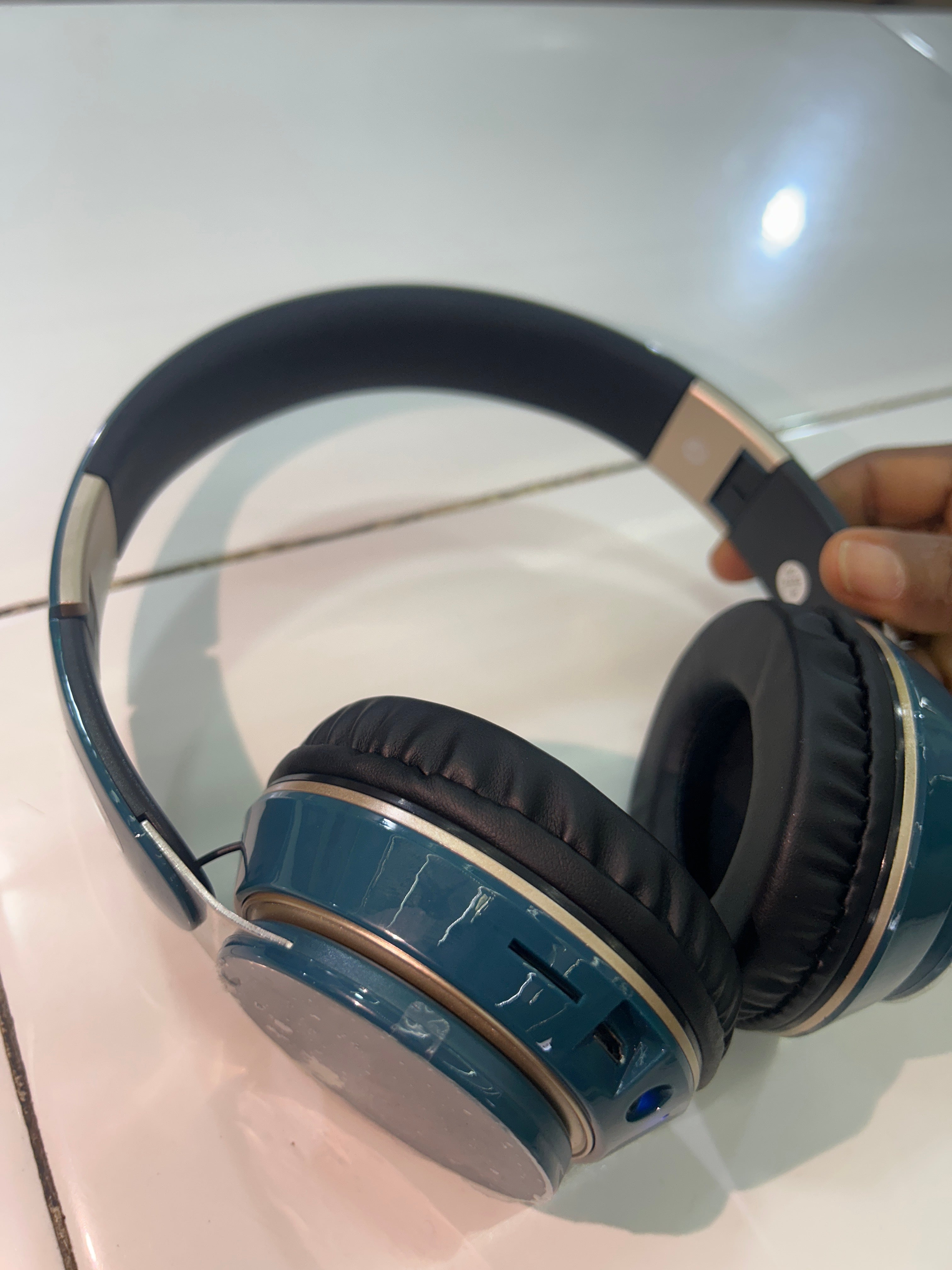 XBASS WIRELESS HEADPHONE