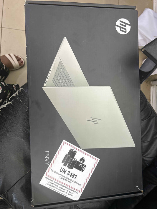 HP ENVY 17 cw1023cl .ULTRA 7.2TB SSD.32GB RAM.4GB VGA .TOUCH SCREEN.KEYBOARD LIGHT