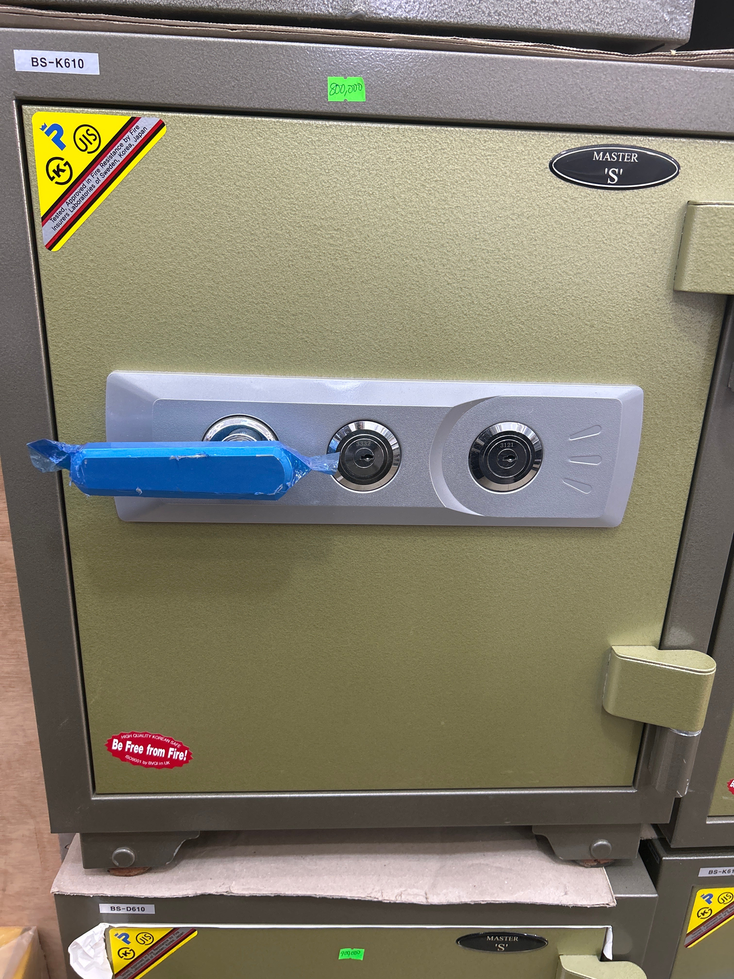 Fireproof BS Manual Safe - Ultimate Protection for Your Valuables