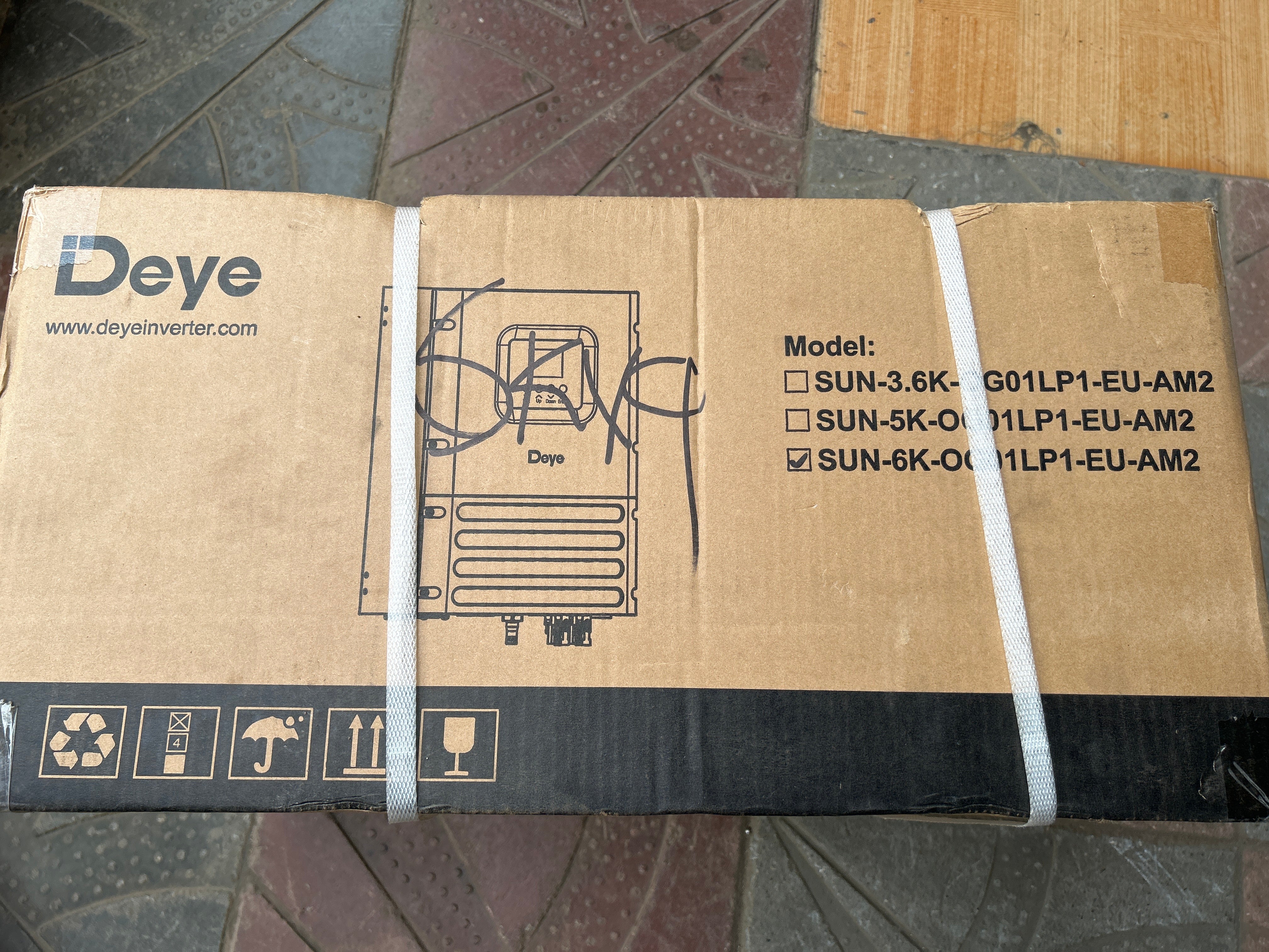 DEYE  6kVA/48V HYBRID INVERTER