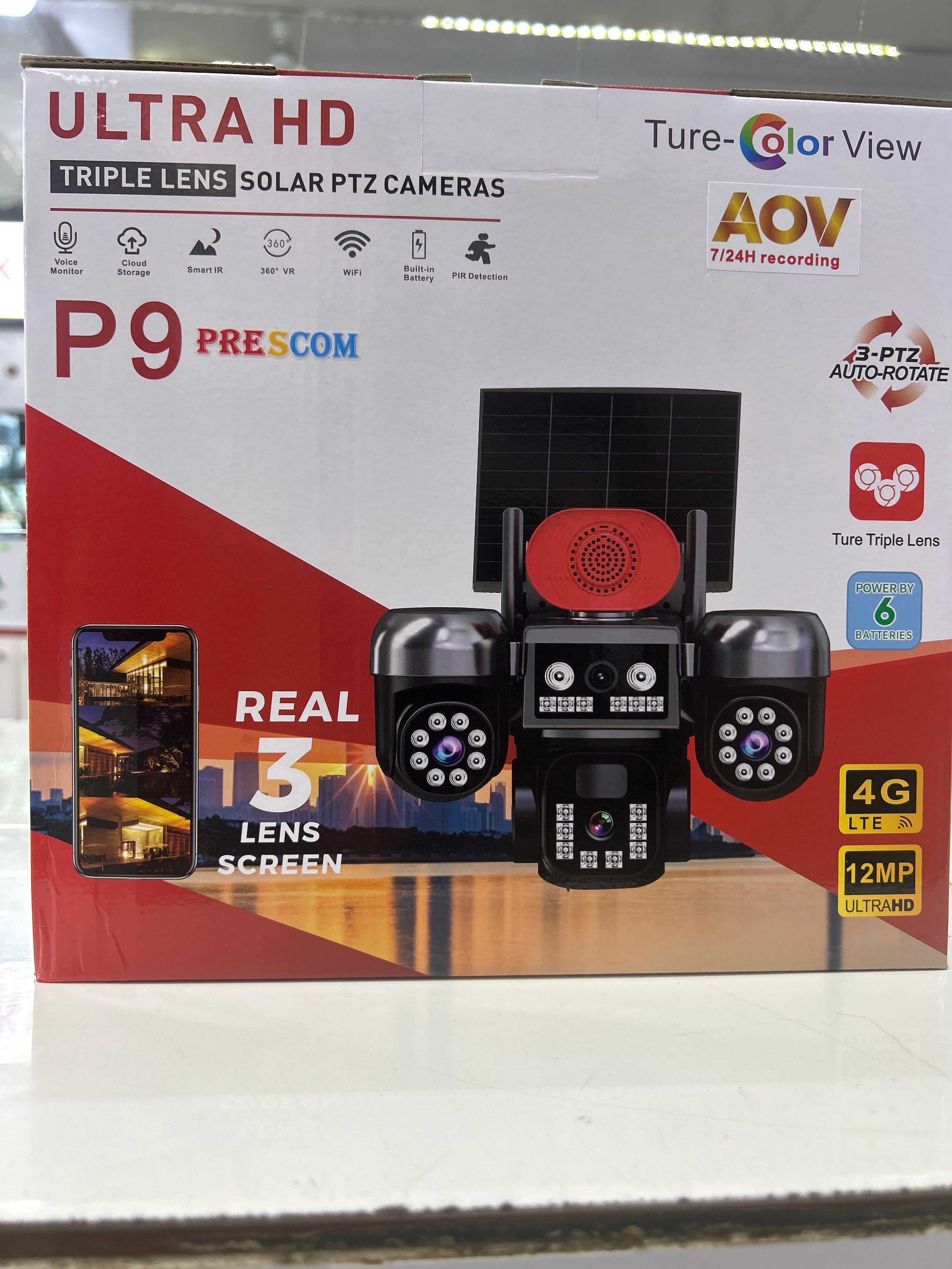 ULTRA HD TRIPLE LENS