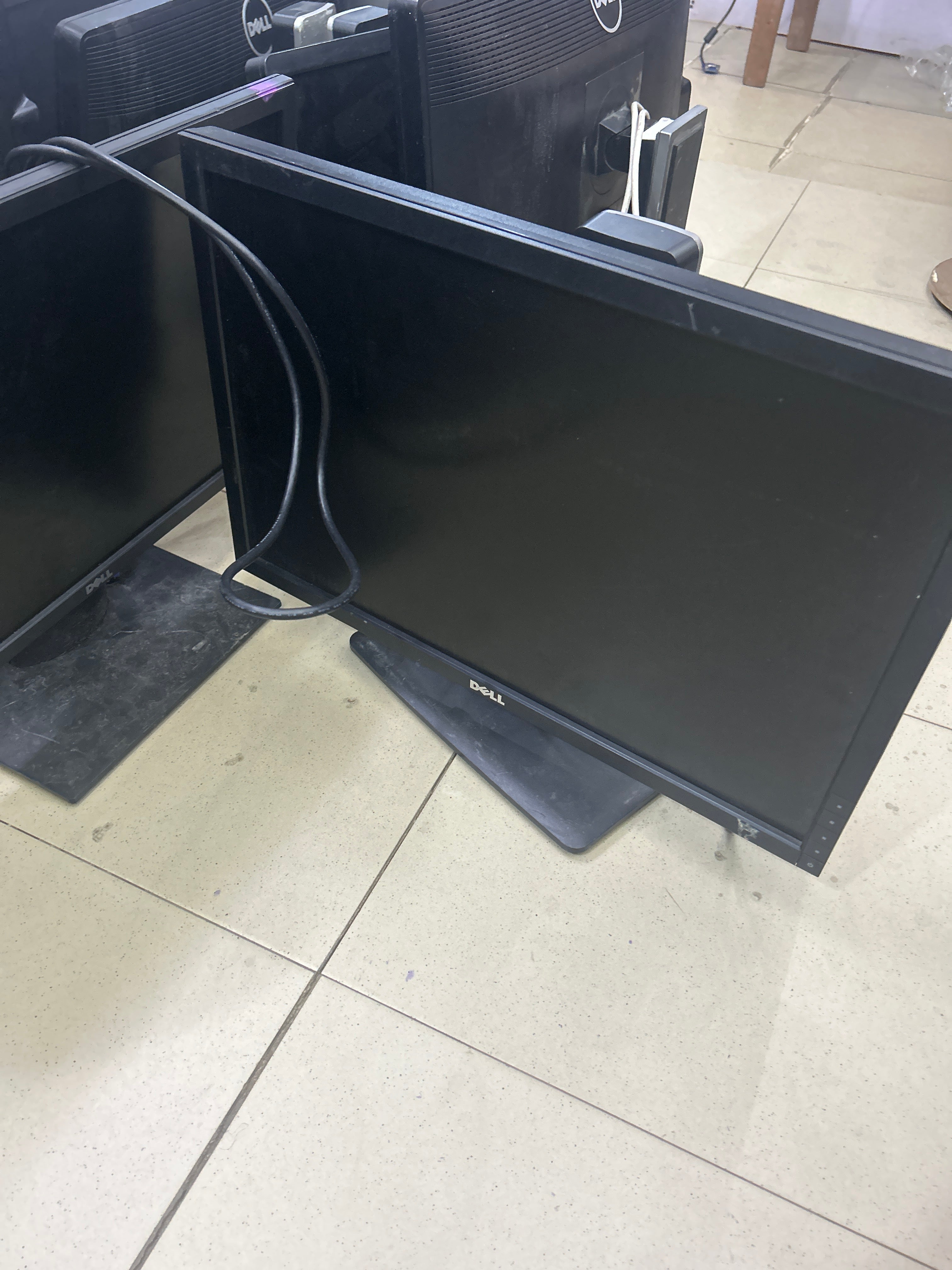 UK USED MONITOR